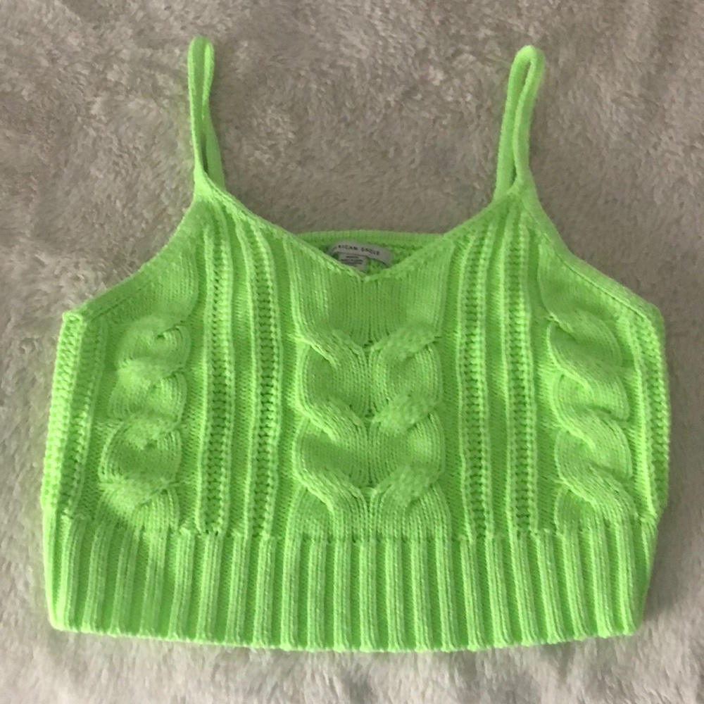 Sweater cropped tank top